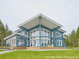 Wohnblockhaus mit Wintergarten, 205 m²