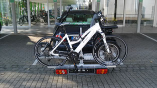 Ideale Transportmöglichkeit fürs e-Bike: Ein Heckträger fürs Auto