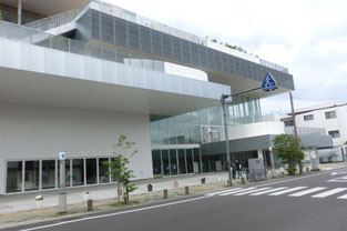 須賀川市民交流センターtette