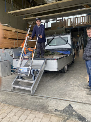 Saliscale mod. 6/R250 Elviotrolley per porte blindate , come  sale o scende dal camion con i serramenti