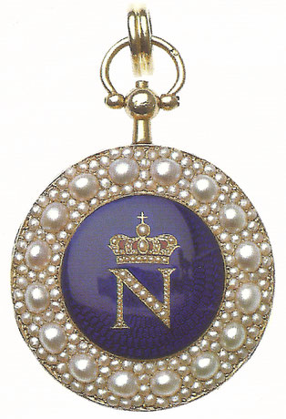 Médaille offerte, selon une tradition familiale, par Napoléon 1er à François-Joseph Meeûs, qui assista à son sacre comme président du conseil général de la Dyle.