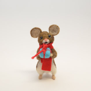süsse Weihnachtsgeschenke, Maus mit Geschenk, Weihnachts-Maus, Weihnachtsdekoration Maus, Filztiere Weihnachten, Weihnachtsdekoration Maus, Maus mit Geschenk , Weihnachtsgeschenk, Filztier Weihnachten