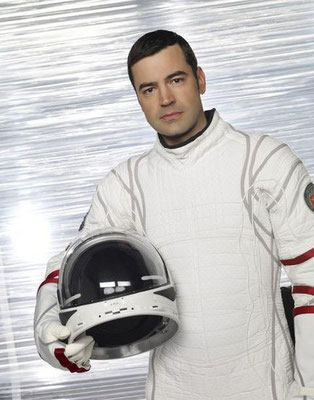 Maddux Donner ( Ron Livingston )