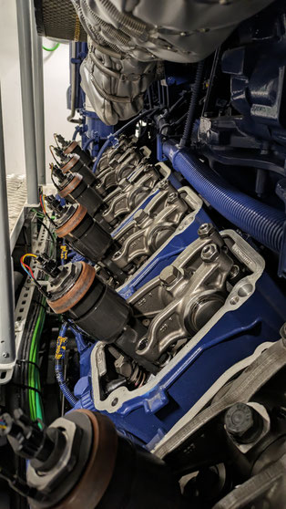 MTU 12V4000M65R Injectors