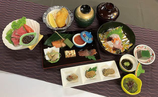 昼食イメージ