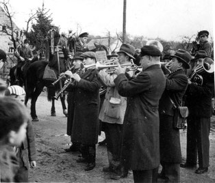„1947 wurde in Derdingen erstmals nach der Zwangspause des Zweiten Weltkriegs wieder Lichtmess gefeiert.“