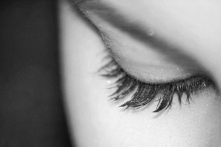 Wimpern liften im Kosmetikstudio Carol's Beauyt Bar Basel, für einen unwiderstehlichen Augenaufschlag