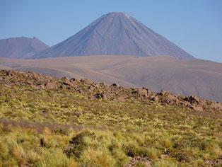 Licancabur, 5916 m, Chili/Bolivie (photo Ugo)