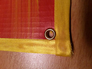 DIY Pinnwand Anleitung - Befestigungsmöglichkeit mit Öse