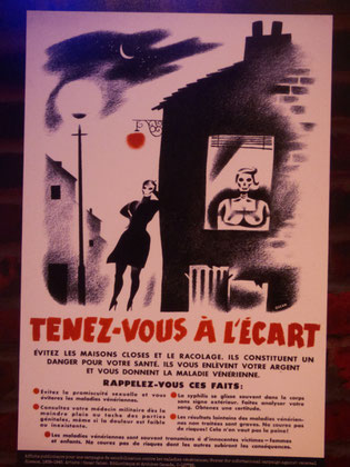 Jeu de contrastes entre divagations textuelles et ironies visuelles