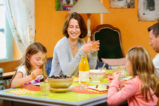 Petit-déjeuner, séjour en famille, chambres d'hôtes, Picardie, Thiérache