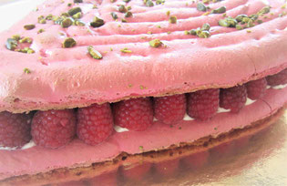 recette gâteau macaronnade framboise et crème mousseline 
