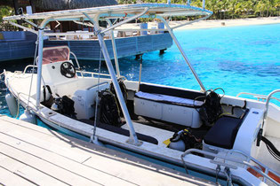 HiRO DiVE boat and equipments