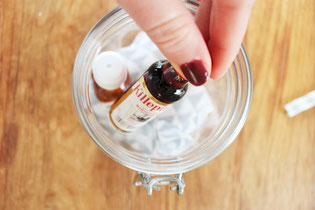 Bild: last-minute DIY Geschenkidee Minibar to-go, gefunden auf Partystories.de