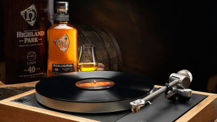 "whisky","tornamesa con barriles de whisky"