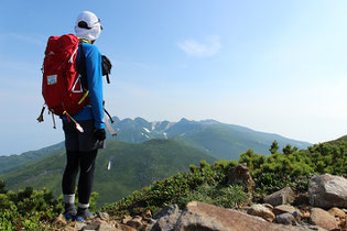 サシルイ岳から知床硫黄山