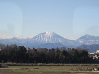 栃木に入れば日光連山の男体山が…