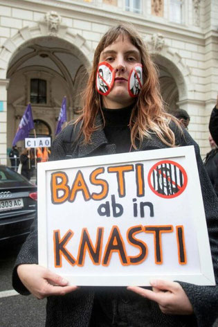 "Basti (Kurz) ind i spjældet"