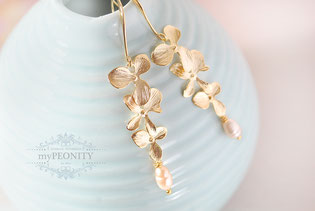 Blüten Kaskade Ohrringe mit Perle 