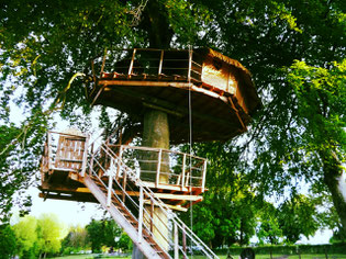 cabane romantique insolite dans les arbres