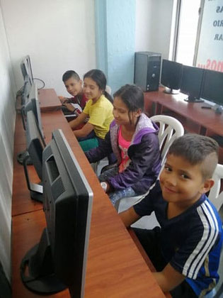 donación de tecnología a fundaciones