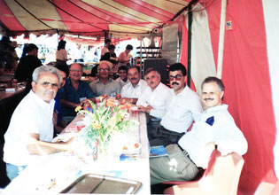 Messinian Taverna at Glendi 1992, Harry Zaharogiannis, President of the Messinian Association and Kyriakos Papadimitropoulos President of Pan Messinian Association of Australia