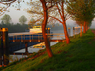 ein Traum-Stellplatz direkt am Ems-Kanal