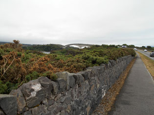 Bridge Skye, au loin !