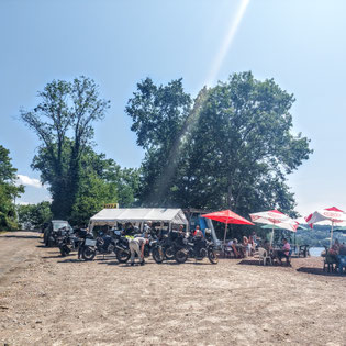 Snack du Lac à CHAUMARD