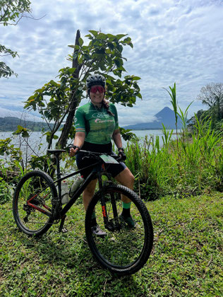 Tour en bicicleta senderos alrededor del Lago Arenal