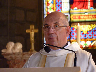 3-Père Alain Guellec s’est adressé aux jeunes, lors de l’homélie, avec beaucoup de bienveillance.