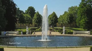 schloss sanssouci grosse fontaine hauptallee