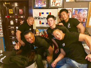 (左上段より時計回りに)エル・リンダマン選手、鬼塚一聖選手、山村武寛選手、T-HAWK選手、CIMA選手