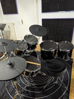 Hybrid-Drumset in Musikschule