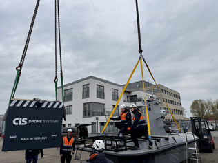 Der Hangar soll auf die Schwimmdrohne gebaut werden. (Foto: David Pilgrim)