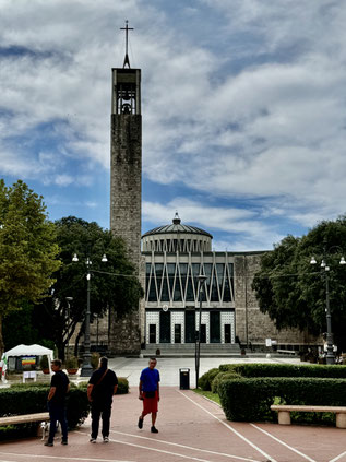 Kirche in Montecatini im Retro-Look