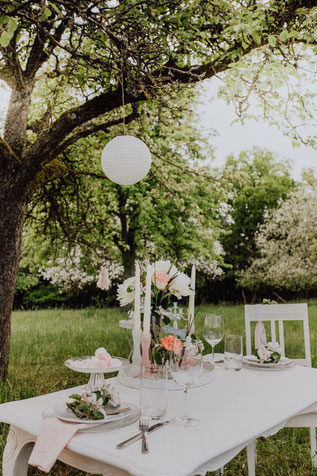 Gartenhochzeit Geschirrverleih Porzellan Teller Besteck mieten leihen