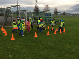 Die Bresner Kindergärtler kamen am Dienstag ins Römerstadion und konnten ein Training absolvieren. © Heike Guem