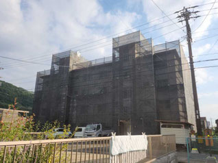 施工中（岐阜県岐阜市の賃貸アパートの激安外壁塗装工事）