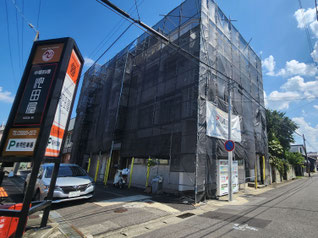 愛知県犬山市の「名古屋教育学院」様の外壁塗装工事中！