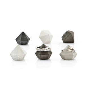 Mini Concrete Diamond Ring Holders by PASiNGA