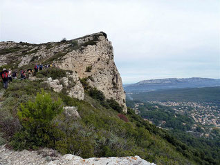 Le Mont Julien, la Grotte aux Fées : 25 octobre 2015