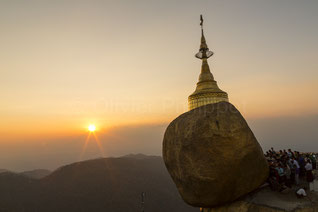 Birmanie - Rocher d'Or / Golden Rock © Olivier Philippot