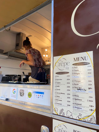 Menükarte der kleinen Crêperie - am Liebsten einmal alles bitte