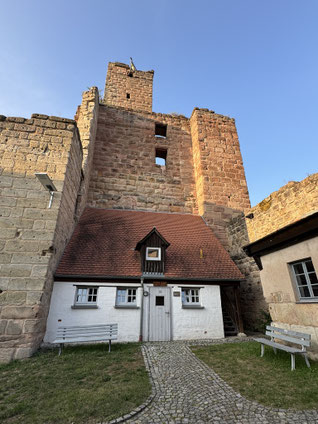 Charmantes Wächterhaus an der Burgruine in Hilpoltstein