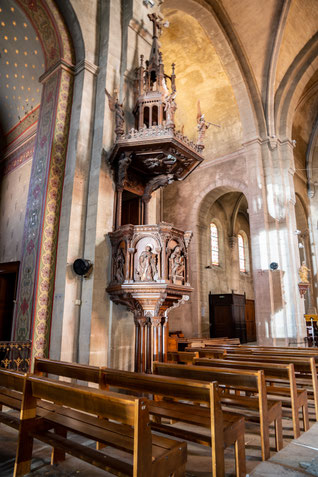 Bild: Pfarr-Kirche, St.-Nazaire et St.-Celse in Mazan, Vaucluse in der Provence 