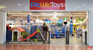 L'ex magasin de jouet Toys'R'Us devient PicWicToys.