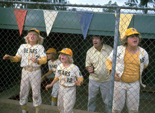 Nella foto una scena di "The Bad News Bears" (Che botte se incontri gli Orsi) con Walter Matthau