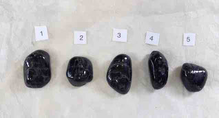 Turmalina negra en bruto