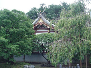 　　　　　　　　　　薭田神社の本殿